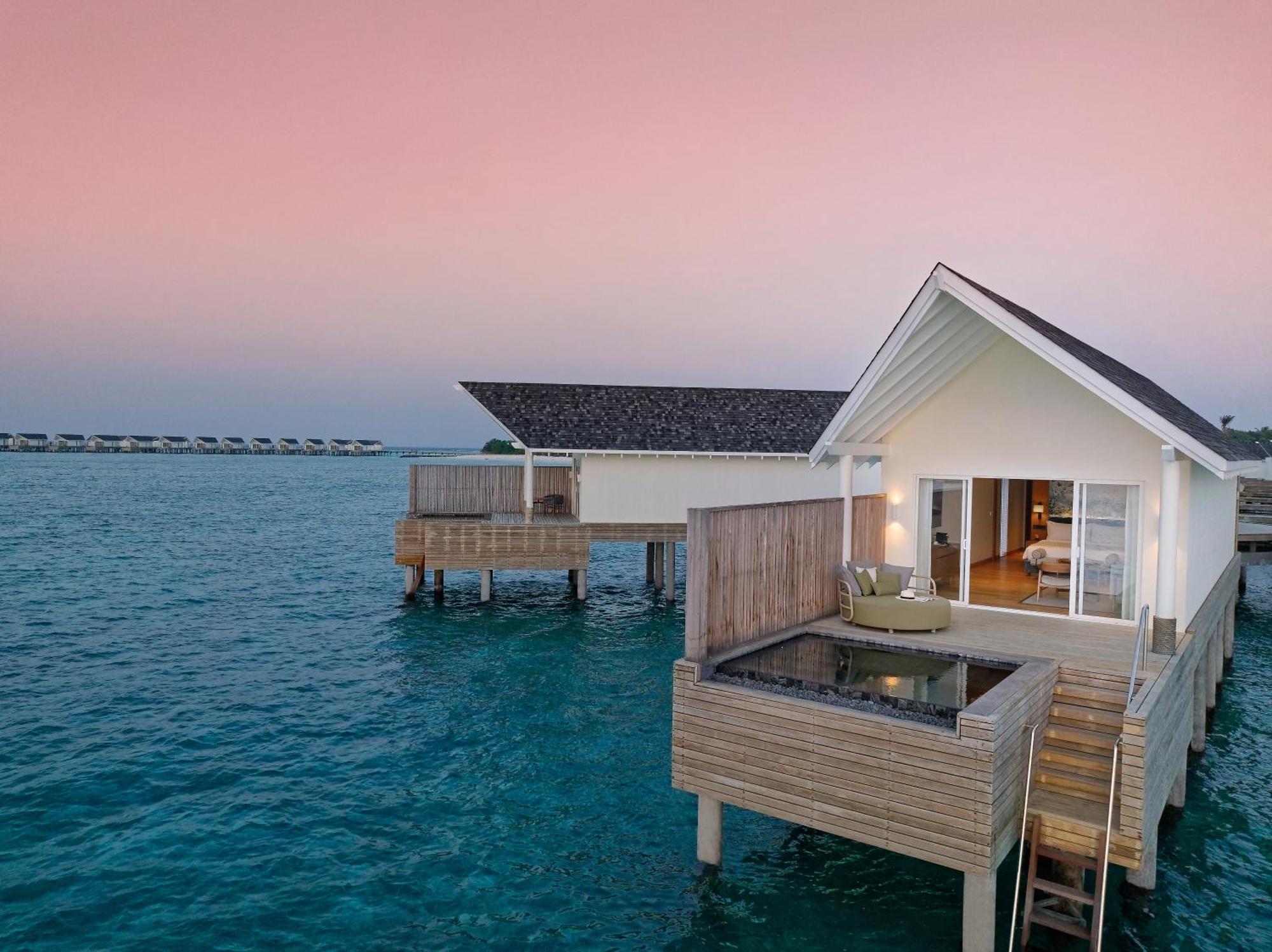 Resort Raaya By Atmosphere Maakurathu